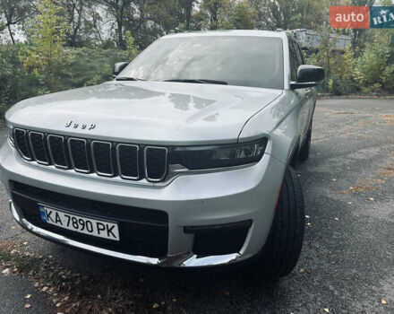 Джип Grand Cherokee 2021 у Києві на Automoto.ua Сірий Джип Grand Cherokee, об'ємом двигуна 3.6 л та пробігом 18 тис. км за 39999 $, фото 14 на Automoto.ua