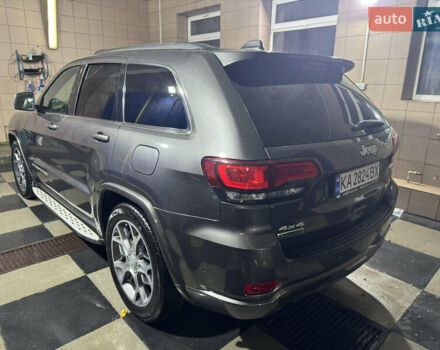 Джип Grand Cherokee 2021 у Умани на Automoto.ua Сірий Джип Grand Cherokee, об'ємом двигуна 2.99 л та пробігом 92 тис. км за 44000 $, фото 6 на Automoto.ua
