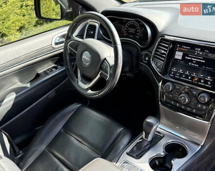 Джип Гранд Чероки 2021 в Киеве на Automoto.ua Серый Джип Гранд Чероки, объемом двигателя 3.6 л и пробегом 61 тыс. км за 29950 $, фото 5 на Automoto.ua