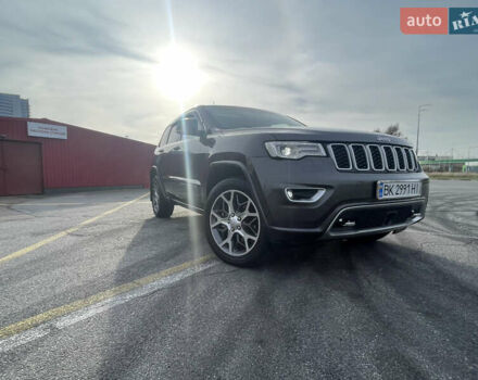 Серый Джип Гранд Чероки, объемом двигателя 3 л и пробегом 38 тыс. км за 46500 $, фото 7 на Automoto.ua