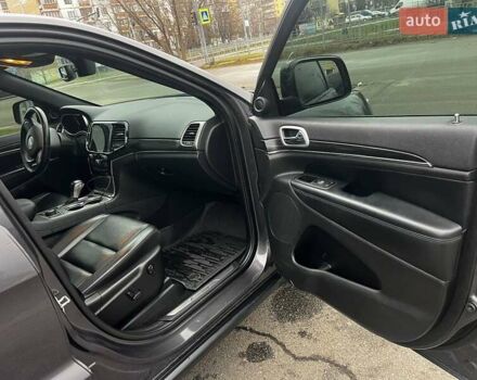 Серый Джип Гранд Чероки, объемом двигателя 3.6 л и пробегом 61 тыс. км за 25700 $, фото 19 на Automoto.ua