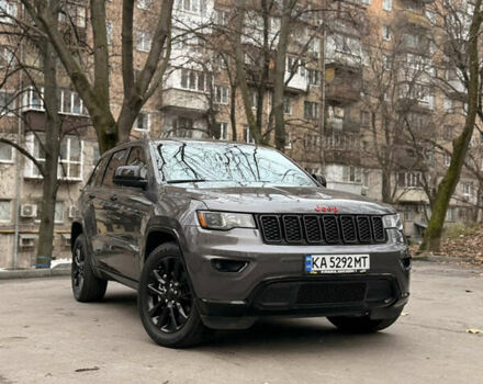 Сірий Джип Grand Cherokee, об'ємом двигуна 3.6 л та пробігом 37 тис. км за 30200 $, фото 1 на Automoto.ua