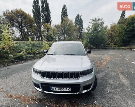 Джип Grand Cherokee 2021 у Києві на Automoto.ua Сірий Джип Grand Cherokee, об'ємом двигуна 3.6 л та пробігом 18 тис. км за 39999 $, фото 9 на Automoto.ua