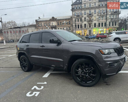 Джип Гранд Чероки 2021 в Киеве на Automoto.ua Серый Джип Гранд Чероки, объемом двигателя 3.6 л и пробегом 36 тыс. км за 30200 $, фото 2 на Automoto.ua