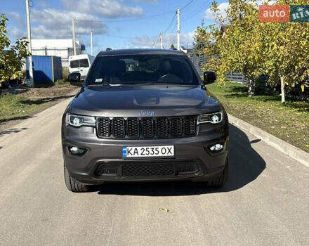 Джип Гранд Чероки 2021 в Киеве на Automoto.ua Серый Джип Гранд Чероки, объемом двигателя 3.6 л и пробегом 61 тыс. км за 29950 $, фото 1 на Automoto.ua