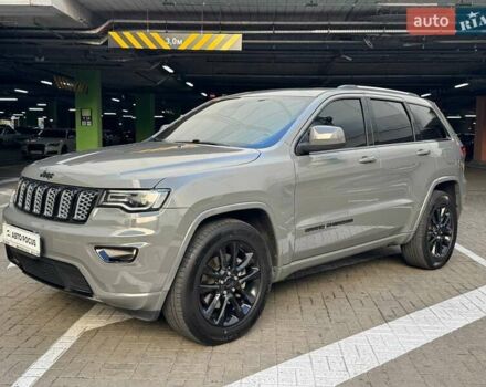 Серый Джип Гранд Чероки, объемом двигателя 3.6 л и пробегом 66 тыс. км за 28990 $, фото 3 на Automoto.ua