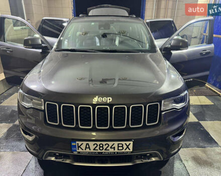 Джип Grand Cherokee 2021 у Умани на Automoto.ua Сірий Джип Grand Cherokee, об'ємом двигуна 2.99 л та пробігом 92 тис. км за 44000 $, фото 5 на Automoto.ua