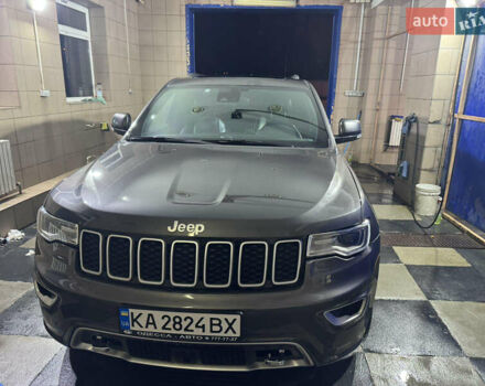 Джип Grand Cherokee 2021 у Умани на Automoto.ua Сірий Джип Grand Cherokee, об'ємом двигуна 2.99 л та пробігом 92 тис. км за 44000 $, фото 1 на Automoto.ua
