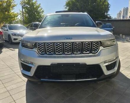 Серый Джип Гранд Чероки, объемом двигателя 2 л и пробегом 48 тыс. км за 48700 $, фото 2 на Automoto.ua