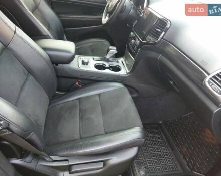 Серый Джип Гранд Чероки, объемом двигателя 3.6 л и пробегом 33 тыс. км за 28300 $, фото 32 на Automoto.ua