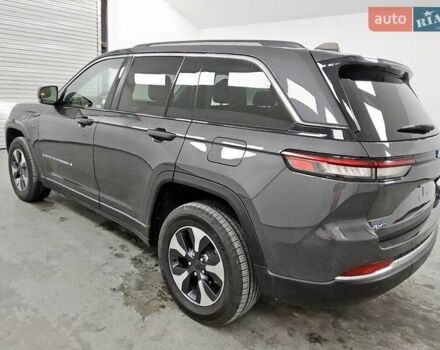 Серый Джип Гранд Чероки, объемом двигателя 2 л и пробегом 87 тыс. км за 14850 $, фото 1 на Automoto.ua