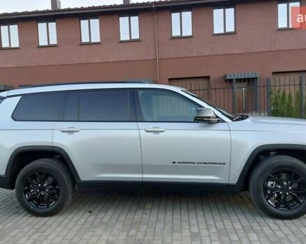 Джип Гранд Чероки 2023 в Луцке на Automoto.ua Серый Джип Гранд Чероки, объемом двигателя 3.6 л и пробегом 19 тыс. км за 35500 $, фото 5 на Automoto.ua
