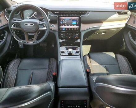 Серый Джип Гранд Чероки, объемом двигателя 5.65 л и пробегом 69 тыс. км за 27000 $, фото 4 на Automoto.ua