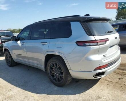 Серый Джип Гранд Чероки, объемом двигателя 5.65 л и пробегом 69 тыс. км за 27000 $, фото 5 на Automoto.ua