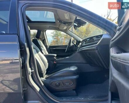 Сірий Джип Grand Cherokee, об'ємом двигуна 2 л та пробігом 66 тис. км за 15400 $, фото 5 на Automoto.ua