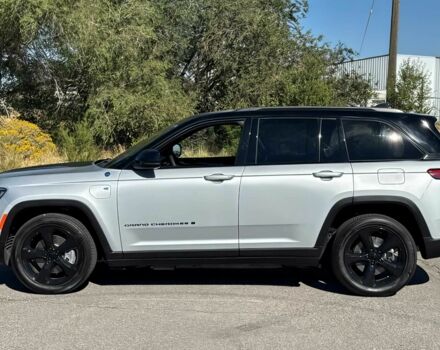 Серый Джип Гранд Чероки, объемом двигателя 0 л и пробегом 20 тыс. км за 18700 $, фото 3 на Automoto.ua