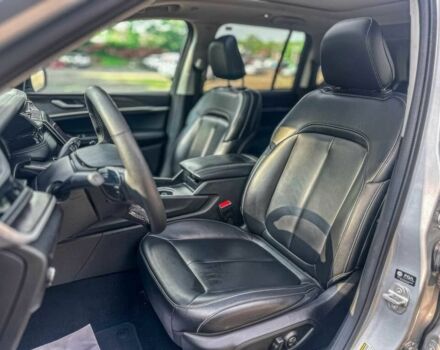 Сірий Джип Grand Cherokee, об'ємом двигуна 2 л та пробігом 10 тис. км за 18700 $, фото 10 на Automoto.ua