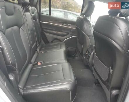 Сірий Джип Grand Cherokee, об'ємом двигуна 2 л та пробігом 70 тис. км за 13900 $, фото 10 на Automoto.ua