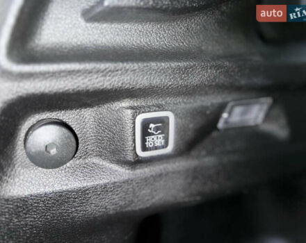 Серый Джип Гранд Чероки, объемом двигателя 3.6 л и пробегом 35 тыс. км за 49500 $, фото 69 на Automoto.ua