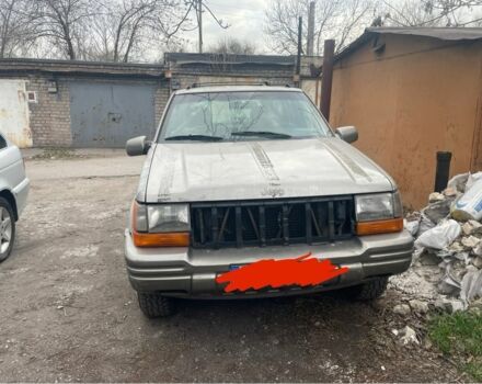 Серый Джип Гранд Чероки, объемом двигателя 2.5 л и пробегом 360 тыс. км за 3000 $, фото 1 на Automoto.ua