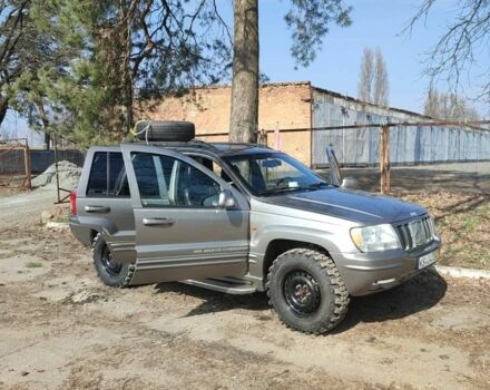 Сірий Джип Grand Cherokee, об'ємом двигуна 3 л та пробігом 250 тис. км за 5100 $, фото 1 на Automoto.ua