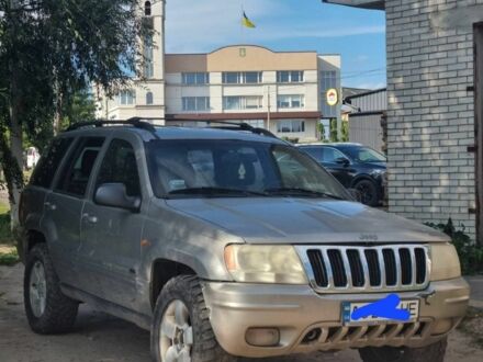 Серый Джип Гранд Чероки, объемом двигателя 0 л и пробегом 300 тыс. км за 1796 $, фото 1 на Automoto.ua