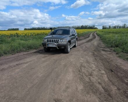 Сірий Джип Grand Cherokee, об'ємом двигуна 3.1 л та пробігом 300 тис. км за 3500 $, фото 1 на Automoto.ua