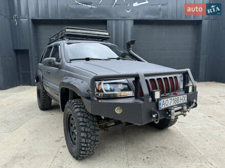 Джип Grand Cherokee 2002 у Тячеве на Automoto.ua Сірий Джип Grand Cherokee, об'ємом двигуна 3.96 л та пробігом 166 тис. км за 11500 $, фото 1 на Automoto.ua