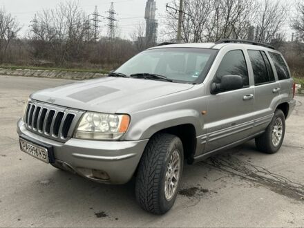 Сірий Джип Grand Cherokee, об'ємом двигуна 0 л та пробігом 320 тис. км за 4500 $, фото 1 на Automoto.ua