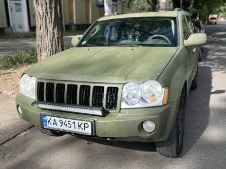 Джип Гранд Чероки 2005 в Краматорске на Automoto.ua Серый Джип Гранд Чероки, объемом двигателя 3 л и пробегом 348 тыс. км за 7500 $, фото 1 на Automoto.ua