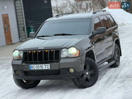 Серый Джип Гранд Чероки, объемом двигателя 4.7 л и пробегом 202 тыс. км за 8999 $, фото 1 на Automoto.ua
