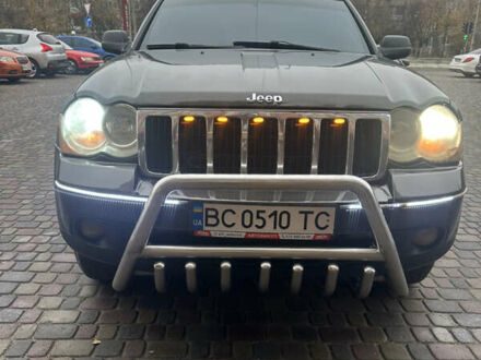 Серый Джип Гранд Чероки, объемом двигателя 4.7 л и пробегом 190 тыс. км за 8777 $, фото 1 на Automoto.ua