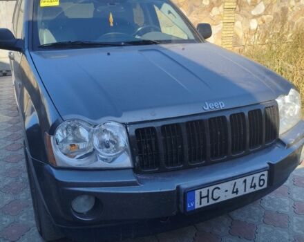 Сірий Джип Grand Cherokee, об'ємом двигуна 3 л та пробігом 300 тис. км за 5800 $, фото 1 на Automoto.ua