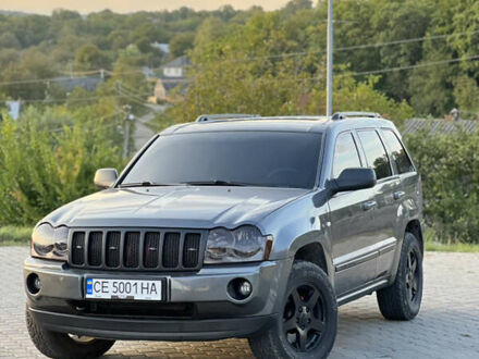 Джип Гранд Чероки 2005 в Кельменцах на Automoto.ua Серый Джип Гранд Чероки, объемом двигателя 2.99 л и пробегом 400 тыс. км за 11000 $, фото 1 на Automoto.ua