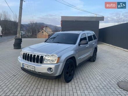 Джип Гранд Чероки 2005 в Тячеве на Automoto.ua Серый Джип Гранд Чероки, объемом двигателя 2.99 л и пробегом 270 тыс. км за 9800 $, фото 1 на Automoto.ua