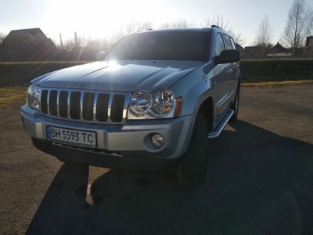 Джип Гранд Чероки 2005 в Костополе на Automoto.ua Серый Джип Гранд Чероки, объемом двигателя 3 л и пробегом 380 тыс. км за 10500 $, фото 1 на Automoto.ua