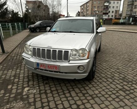 Сірий Джип Grand Cherokee, об'ємом двигуна 3 л та пробігом 526 тис. км за 5600 $, фото 1 на Automoto.ua
