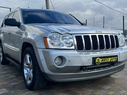 Серый Джип Гранд Чероки, объемом двигателя 5.7 л и пробегом 244 тыс. км за 9200 $, фото 1 на Automoto.ua