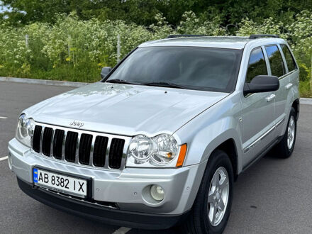 Сірий Джип Grand Cherokee, об'ємом двигуна 3 л та пробігом 232 тис. км за 10400 $, фото 1 на Automoto.ua