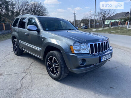 Сірий Джип Grand Cherokee, об'ємом двигуна 2.99 л та пробігом 196 тис. км за 11800 $, фото 1 на Automoto.ua