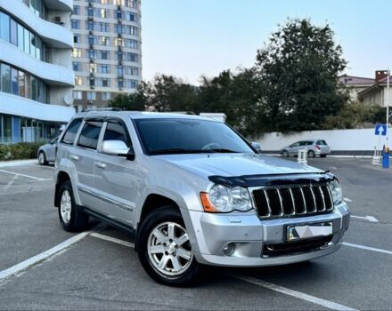 Сірий Джип Grand Cherokee, об'ємом двигуна 2.99 л та пробігом 263 тис. км за 12000 $, фото 1 на Automoto.ua
