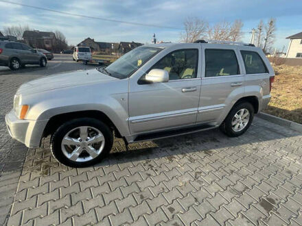 Сірий Джип Grand Cherokee, об'ємом двигуна 3 л та пробігом 282 тис. км за 10000 $, фото 1 на Automoto.ua