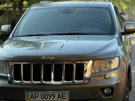 Сірий Джип Grand Cherokee, об'ємом двигуна 3 л та пробігом 218 тис. км за 16999 $, фото 1 на Automoto.ua