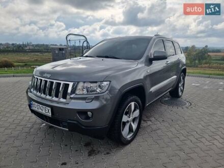 Джип Гранд Чероки 2011 в Шумск на Automoto.ua Серый Джип Гранд Чероки, объемом двигателя 2.99 л и пробегом 249 тыс. км за 16300 $, фото 1 на Automoto.ua