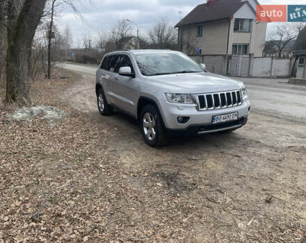 Серый Джип Гранд Чероки, объемом двигателя 2.99 л и пробегом 300 тыс. км за 13500 $, фото 1 на Automoto.ua