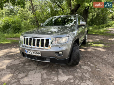 Джип Гранд Чероки 2011 в Коростене на Automoto.ua Серый Джип Гранд Чероки, объемом двигателя 2.99 л и пробегом 309 тыс. км за 14999 $, фото 1 на Automoto.ua