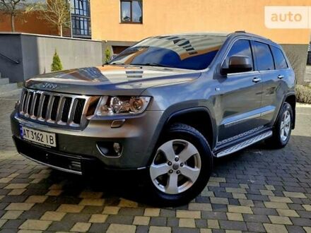 Сірий Джип Grand Cherokee, об'ємом двигуна 2.99 л та пробігом 321 тис. км за 16950 $, фото 1 на Automoto.ua