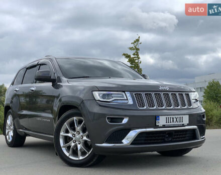 Сірий Джип Grand Cherokee, об'ємом двигуна 3 л та пробігом 124 тис. км за 35000 $, фото 1 на Automoto.ua