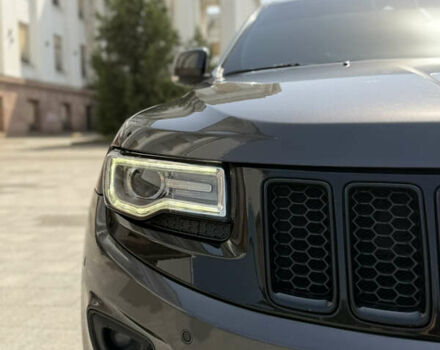 Сірий Джип Grand Cherokee, об'ємом двигуна 2.99 л та пробігом 190 тис. км за 25500 $, фото 1 на Automoto.ua