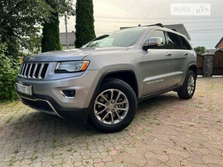Джип Grand Cherokee 2015 у Тячеве на Automoto.ua Сірий Джип Grand Cherokee, об'ємом двигуна 2.99 л та пробігом 188 тис. км за 24000 $, фото 1 на Automoto.ua